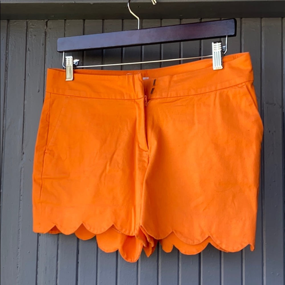 Orange scalloped highwaisted shorts